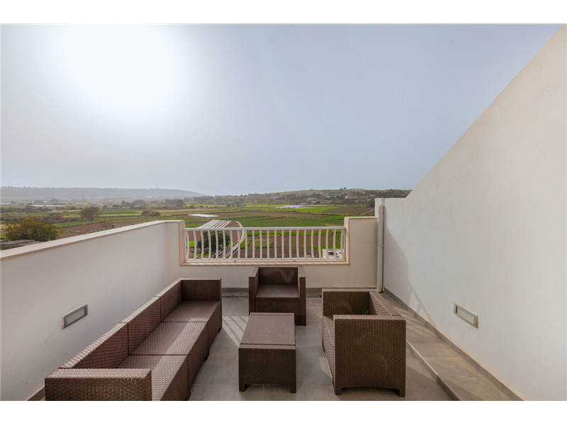 Stunning 2 Bedroom Penthouse in Burmarrad St Paul’s Bay — With Gorgeous Country Views! – property photo