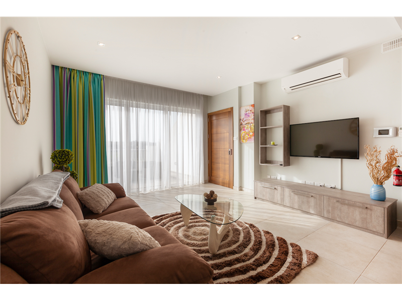 Stunning 2 Bedroom Penthouse in Burmarrad St Paul’s Bay — With Gorgeous Country Views! – property photo