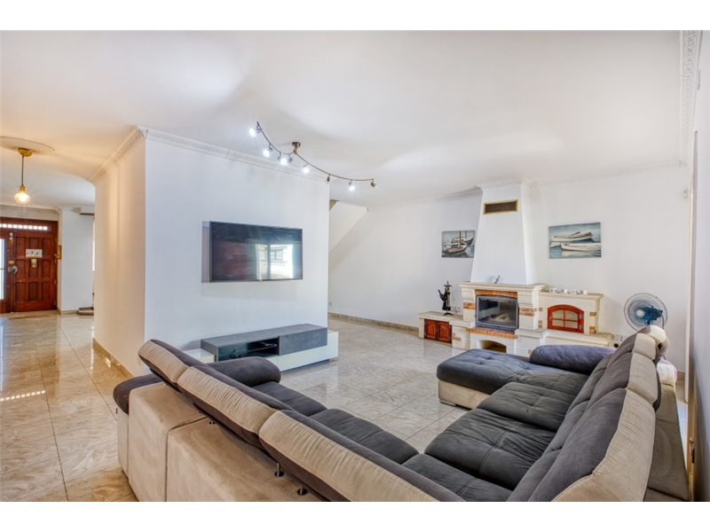 Unique & Stylish Family Home in Tarxien Spacious • Full of Character • Perfect for Families – property photo