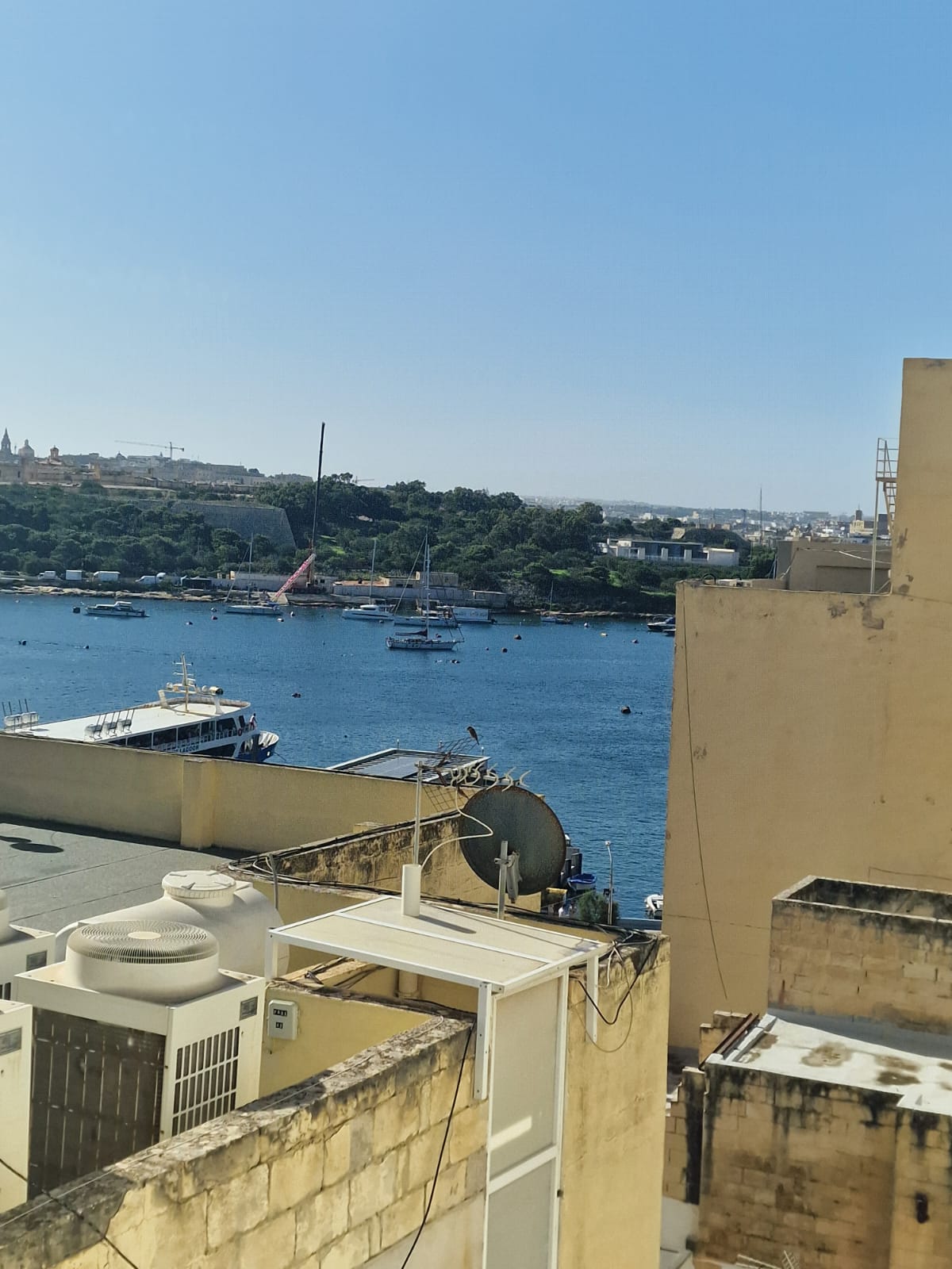 Well-Finished Penthouse in the Heart of Sliema – property photo