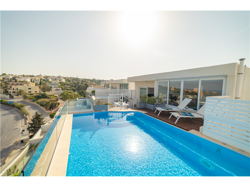 Luxury Penthouse with Private Pool & Distant Sea Views – Ibragg (The Forum) – property photo