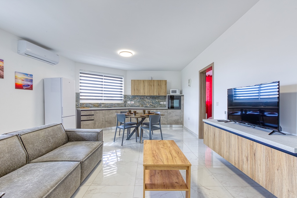 Modern Maisonette with Country Views in Żabbar – property photo