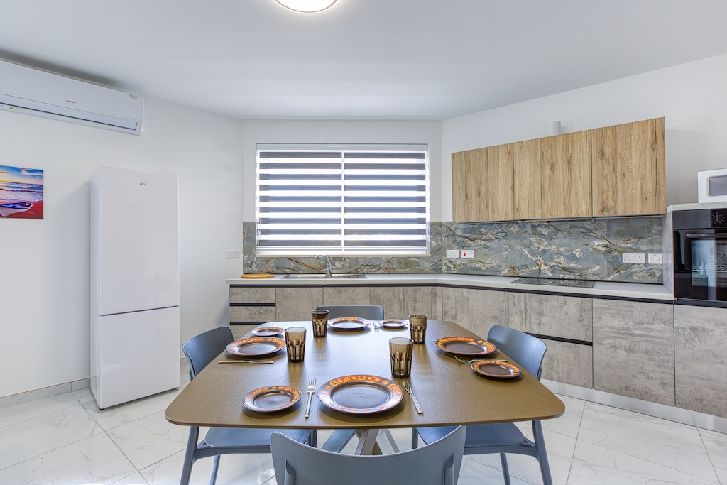 Modern Maisonette with Country Views in Żabbar – property photo