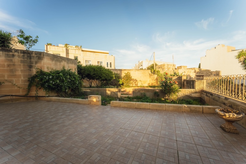 Spacious Maisonette in Swieqi Overlooking the Valley — Peaceful Residential Location! – property photo
