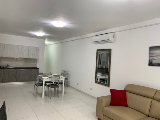 Modern & Bright 2-Bedroom Apartment in St Julians — Prime Location! – property photo