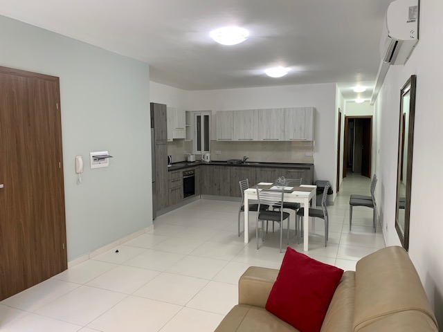 Modern & Bright 2-Bedroom Apartment in St Julians — Prime Location! – property photo