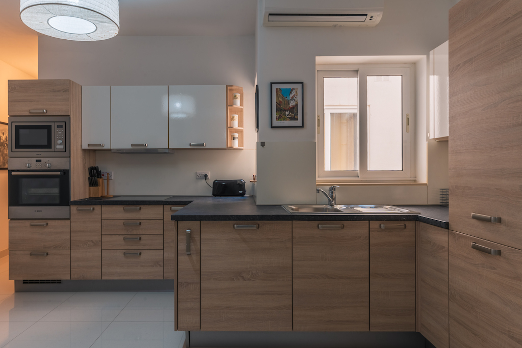 Sliema – Elegant & Highly Finished 2 Bedroom Apartment Steps from the Promenade – property photo