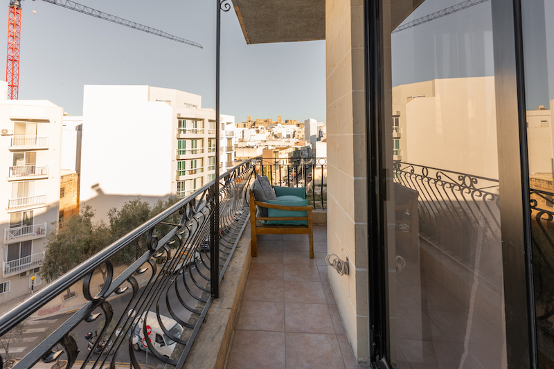 Awesome Spacious 3-Bedroom Apartment in Msida – property photo