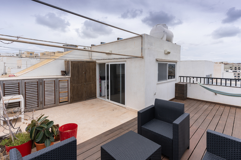 Sliema – Exceptional Designer Penthouse with a Huge Entertainer’s Terrace – property photo