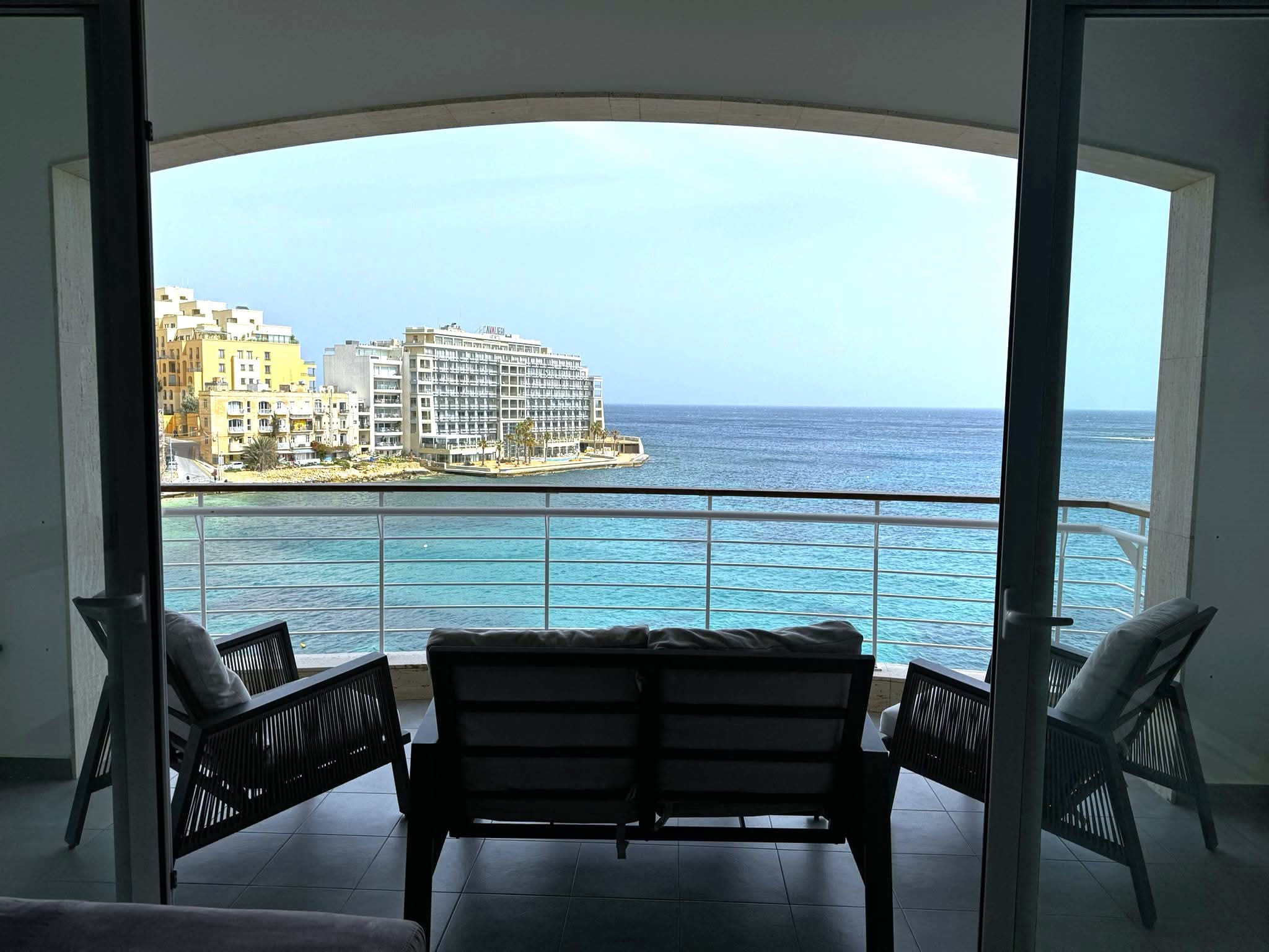 St. Julians – Modern Seafront Apartment with Spectacular Views – €2750/month – property photo