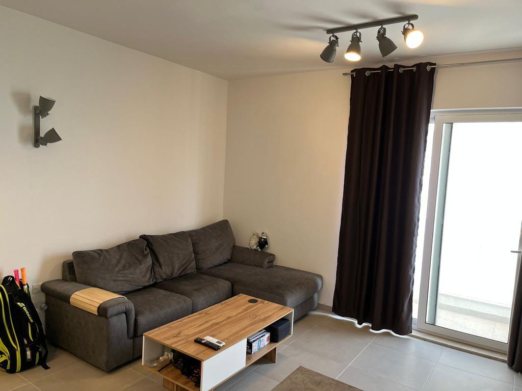 Modern One Bedroom Apartment in Gzira – Steps from the Promenade | €1250/month | Available in June – property photo