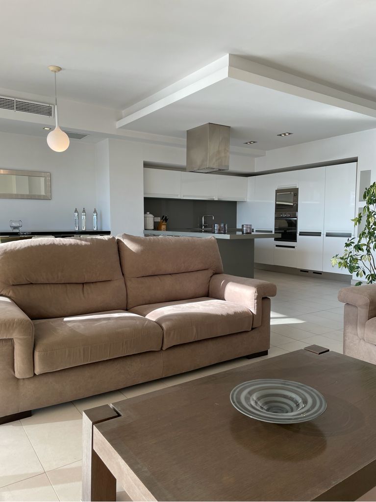 Luxury Seafront Apartment in Sliema Ferries | €3000/month | Available in June – property photo