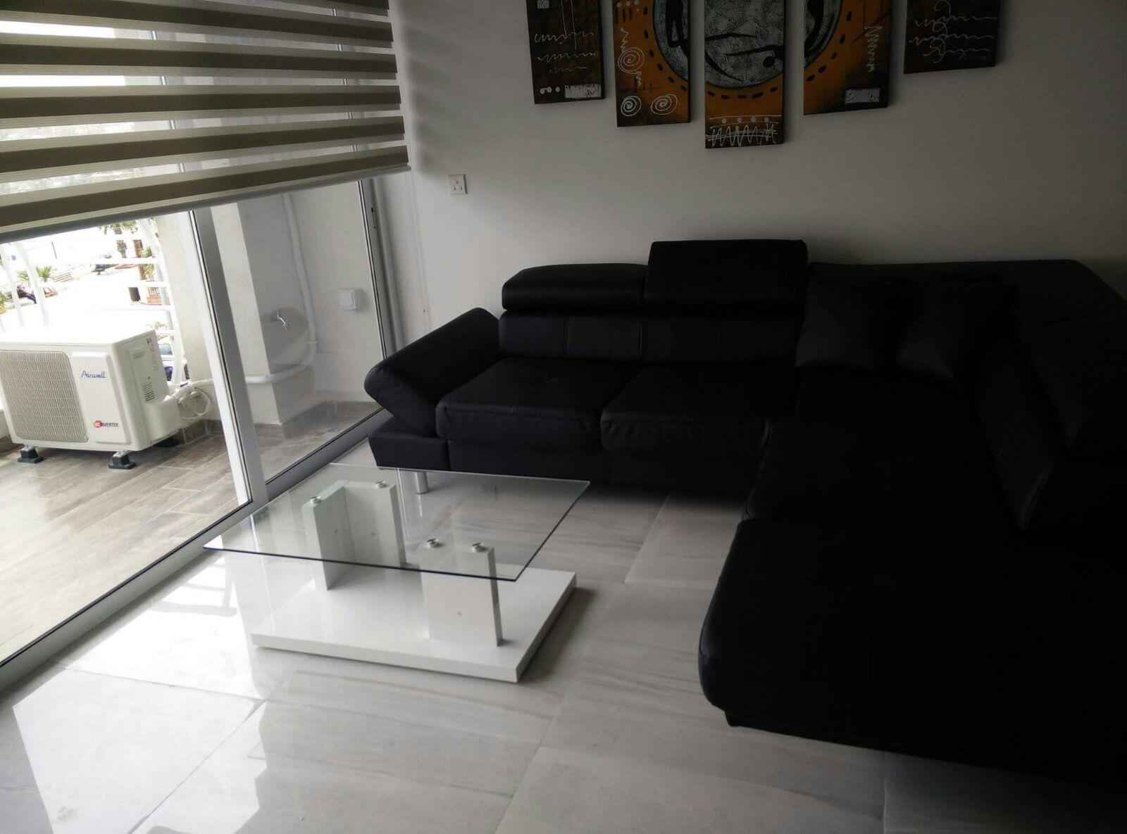 Seafront Apartment in Gzira | 3 Bedrooms | €2400/month | Available in April – property photo