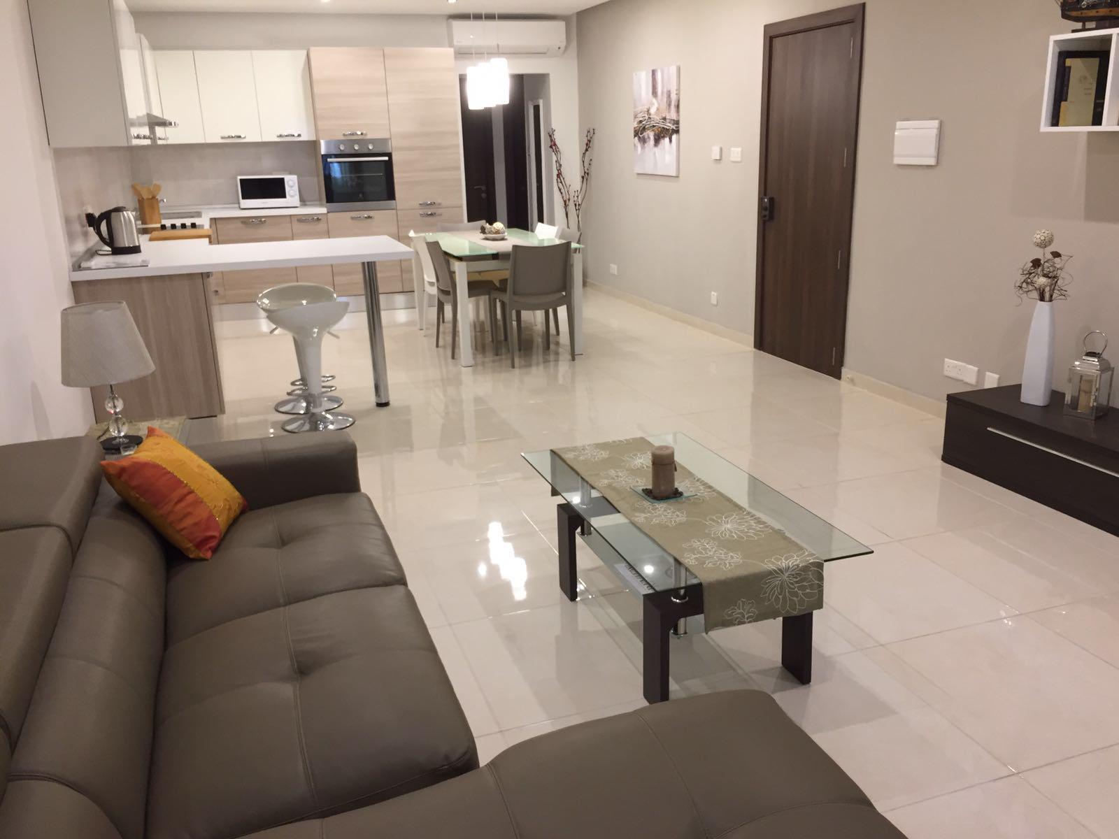 Modern 1 Bedroom Apartment in Gzira | €1100/month Available August – property photo