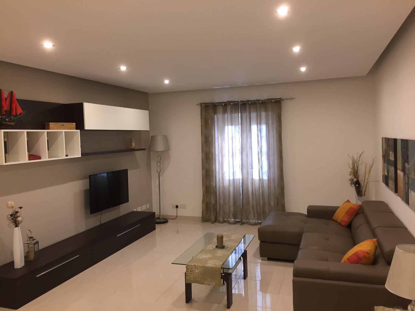 Modern 1 Bedroom Apartment in Gzira | €1100/month Available August – property photo