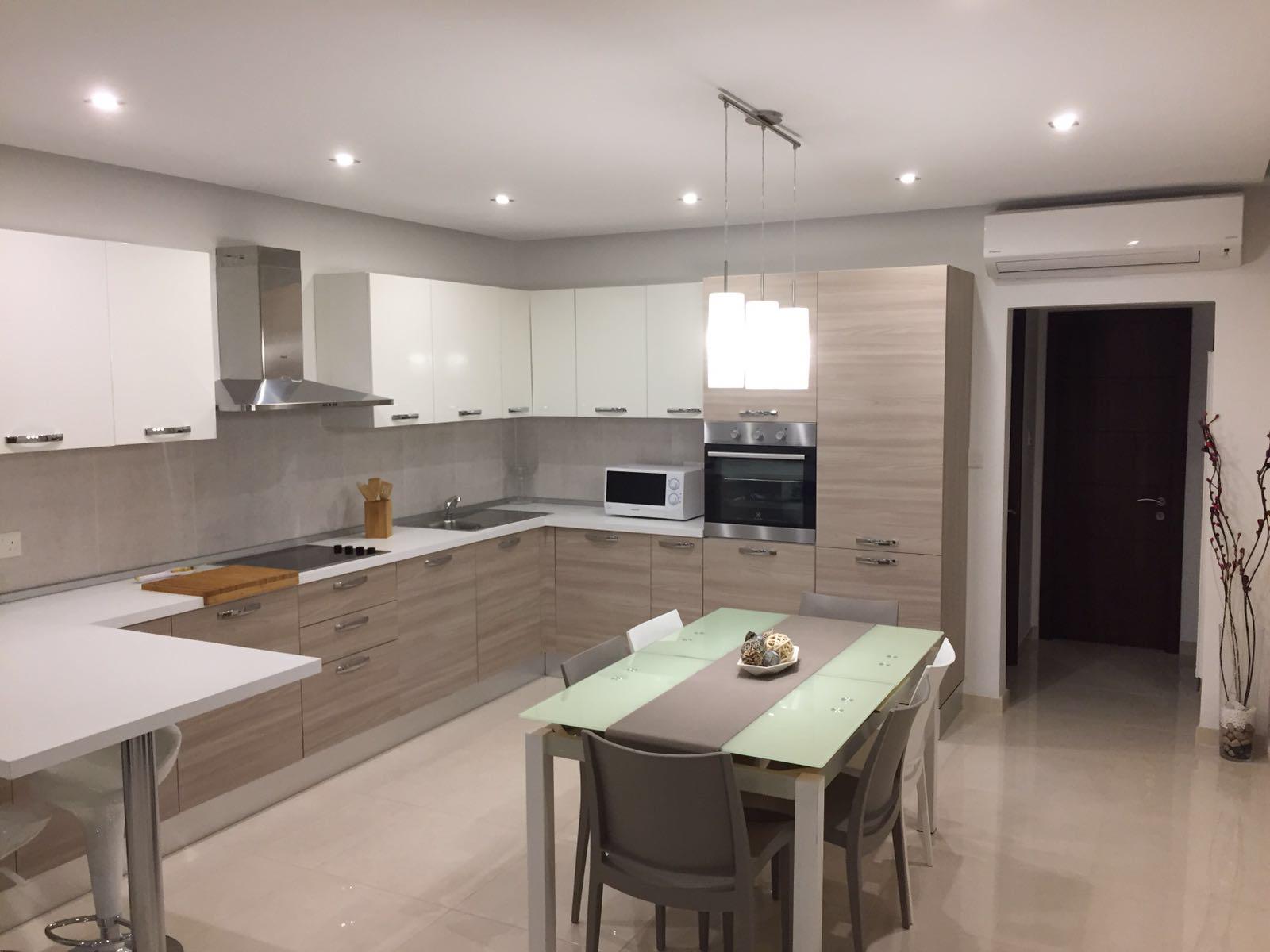 Modern 1 Bedroom Apartment in Gzira | €1100/month Available August – property photo
