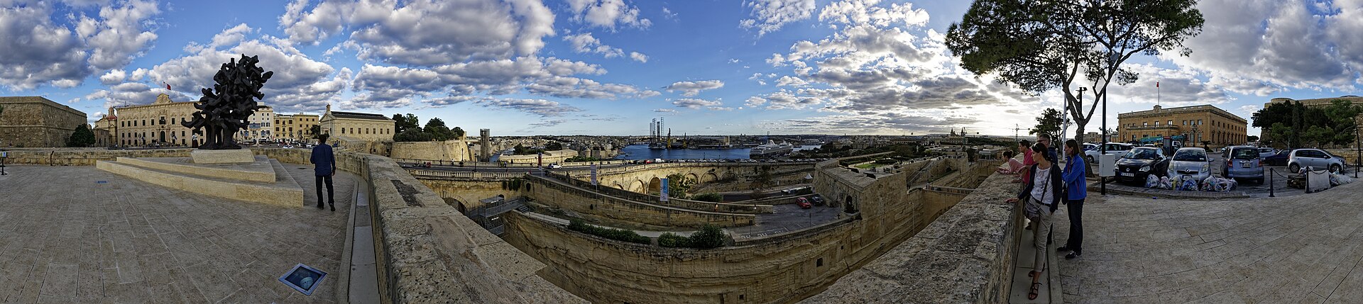 best areas to live in Malta - Valletta and harbour panorama