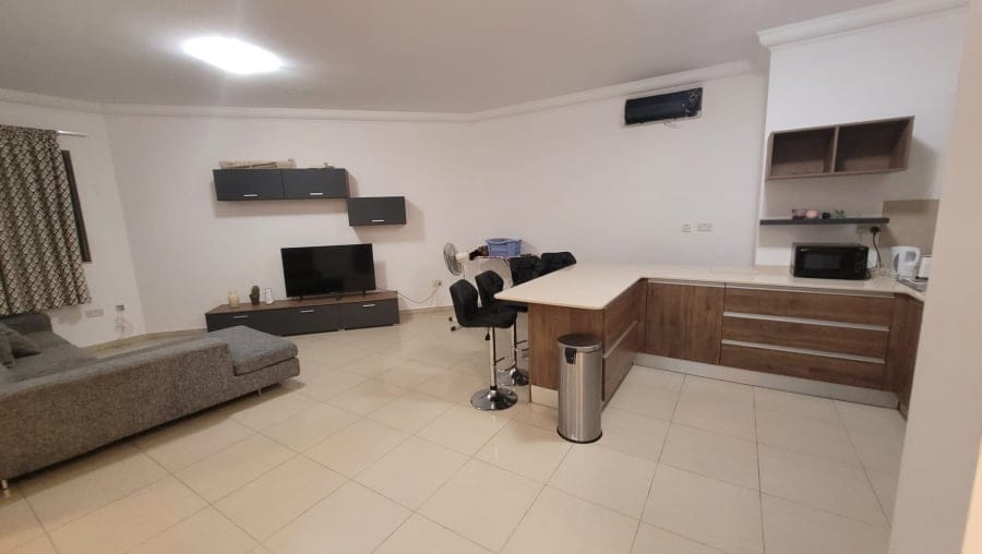 Sliema – Very Spacious 3 Bedroom Apartment Minutes from Balluta Bay | €2,500/month – property photo