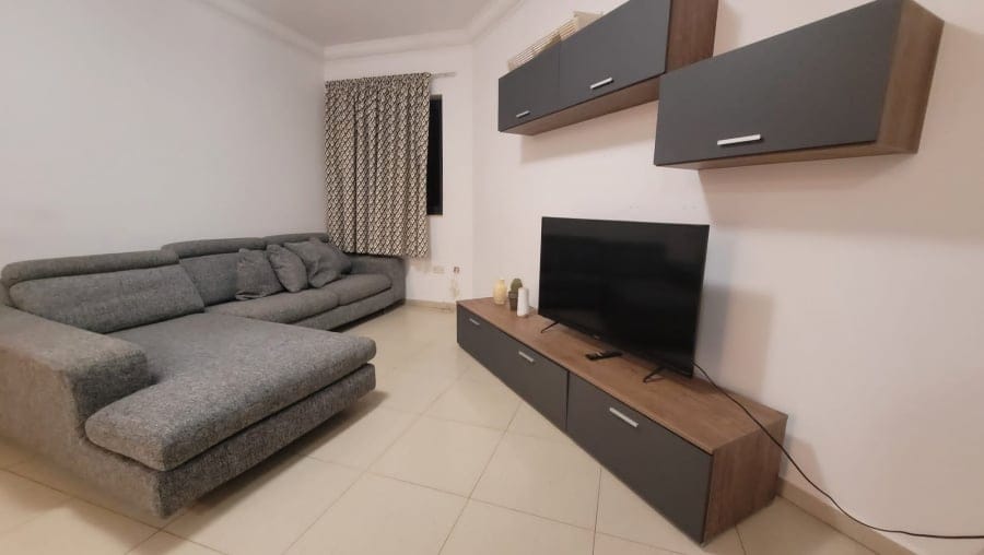 Sliema – Very Spacious 3 Bedroom Apartment Minutes from Balluta Bay | €2,500/month – property photo