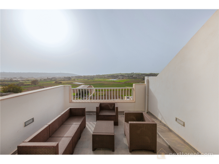 Stunning 2 Bedroom Penthouse in Burmarrad St Paul’s Bay — With Gorgeous Country Views!