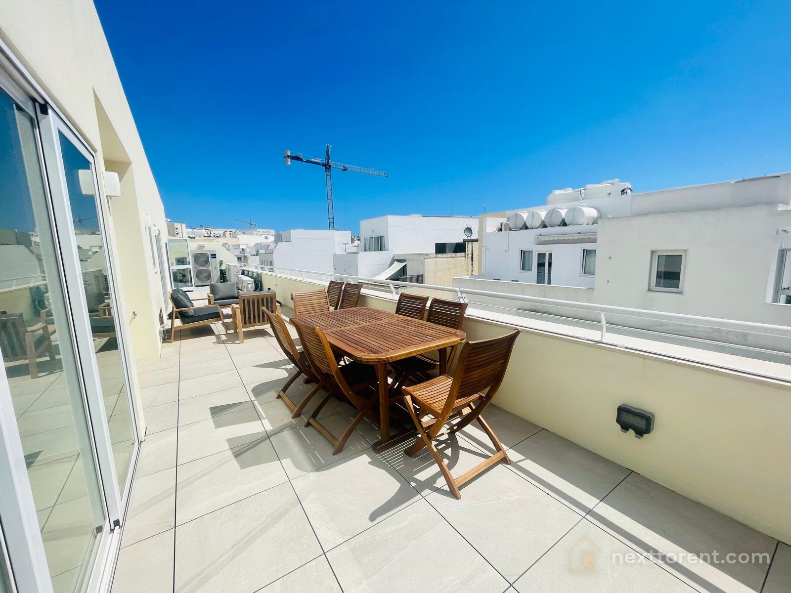 Gzira – Duplex Penthouse with Huge Private Terrace & Two Kitchens | €2,200/month – property photo