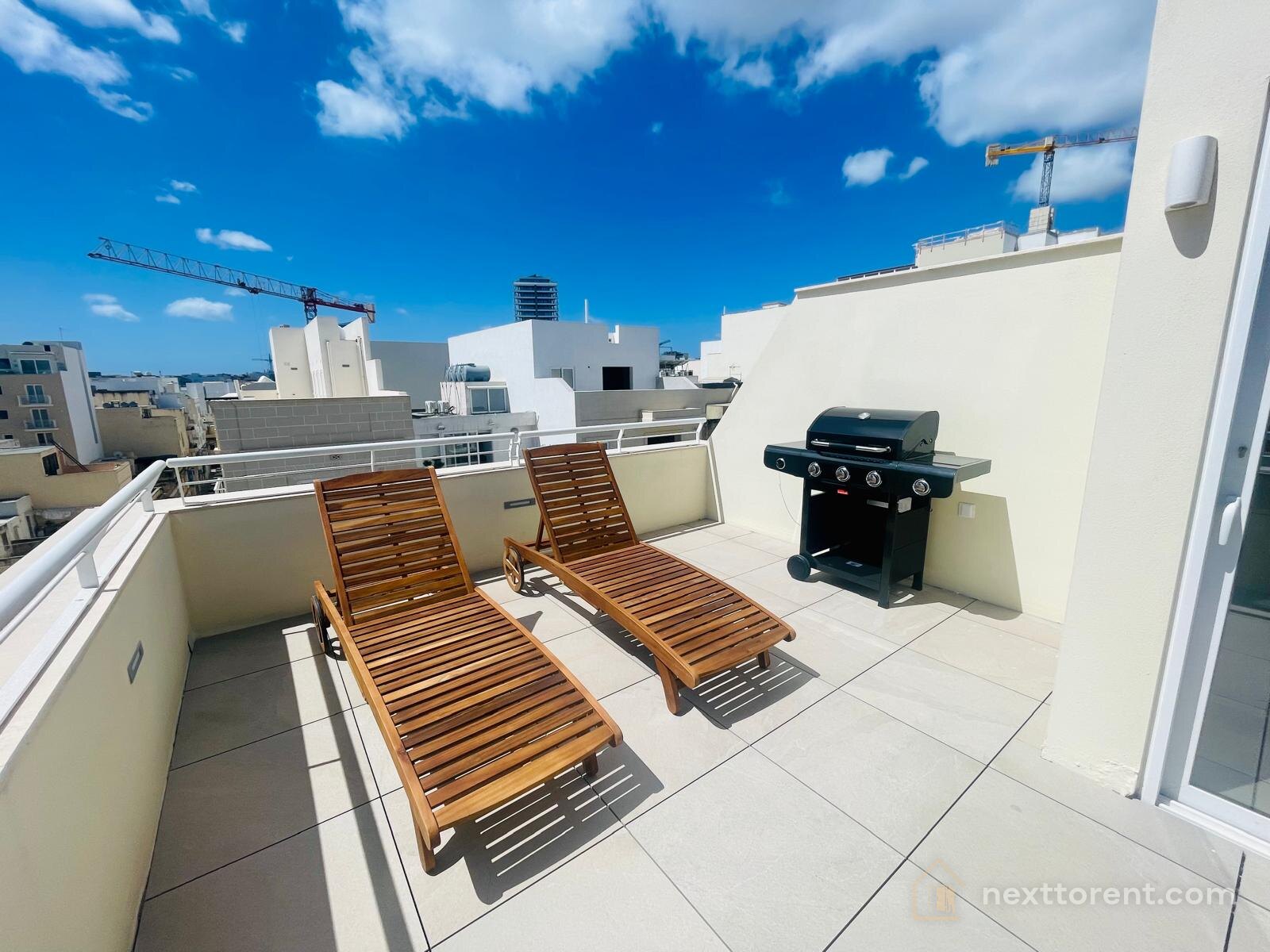 Gzira – Duplex Penthouse with Huge Private Terrace & Two Kitchens | €2,200/month – property photo