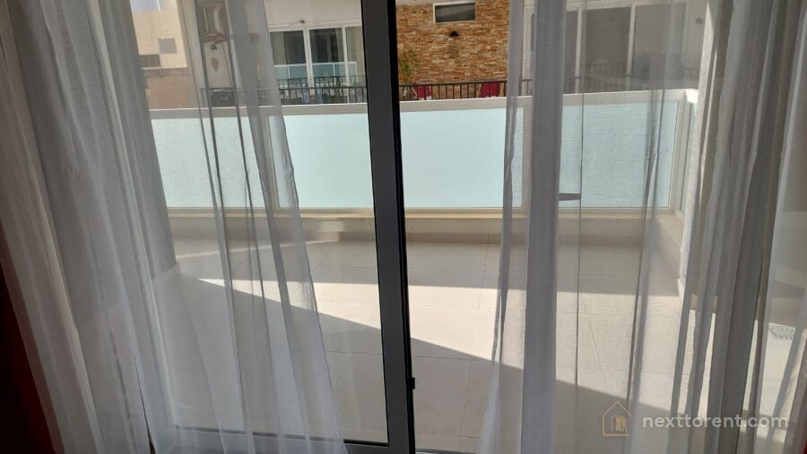 Qawra – Brand New 3 Bedroom Apartment with Front Terrace | €1,600/month – property photo