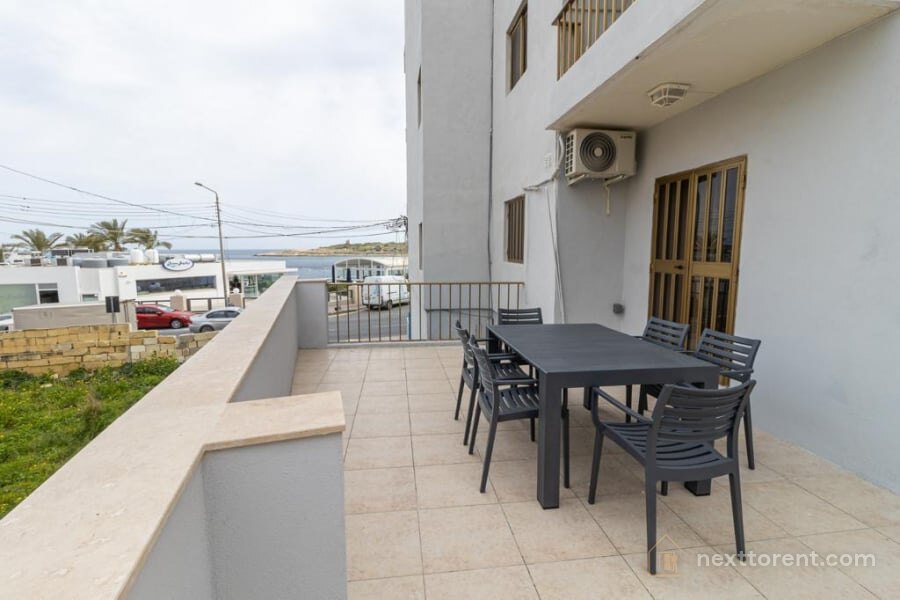 Qawra – Seafront 3 Bedroom Apartment with a Large Sea-View Terrace | €1,600/month – property photo